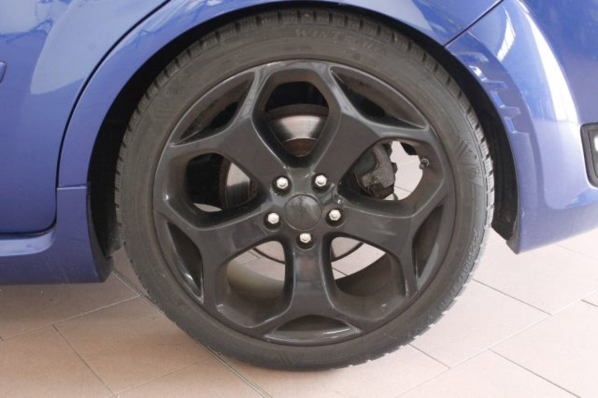 Ford Focus 2.5T (225CV) 20V 5p. ST (17)