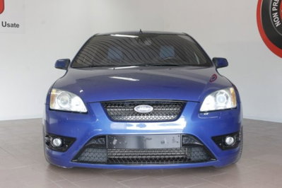 Ford Focus 2.5T (225CV) 20V 5p. ST (2)