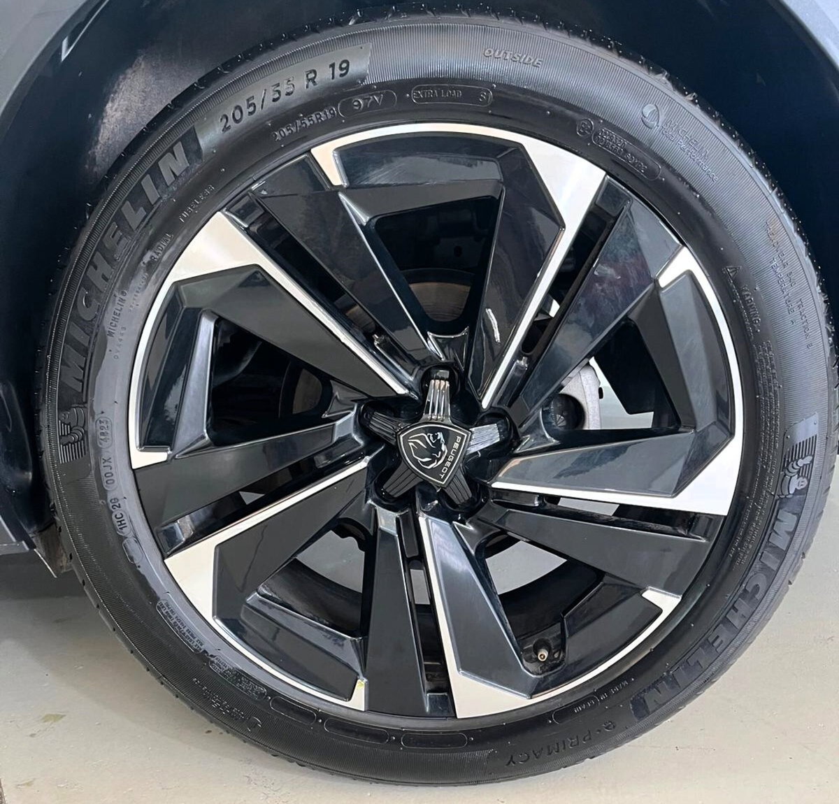 Peugeot 408 1.2 puretech Allure s&s 130cv eat8 (11)