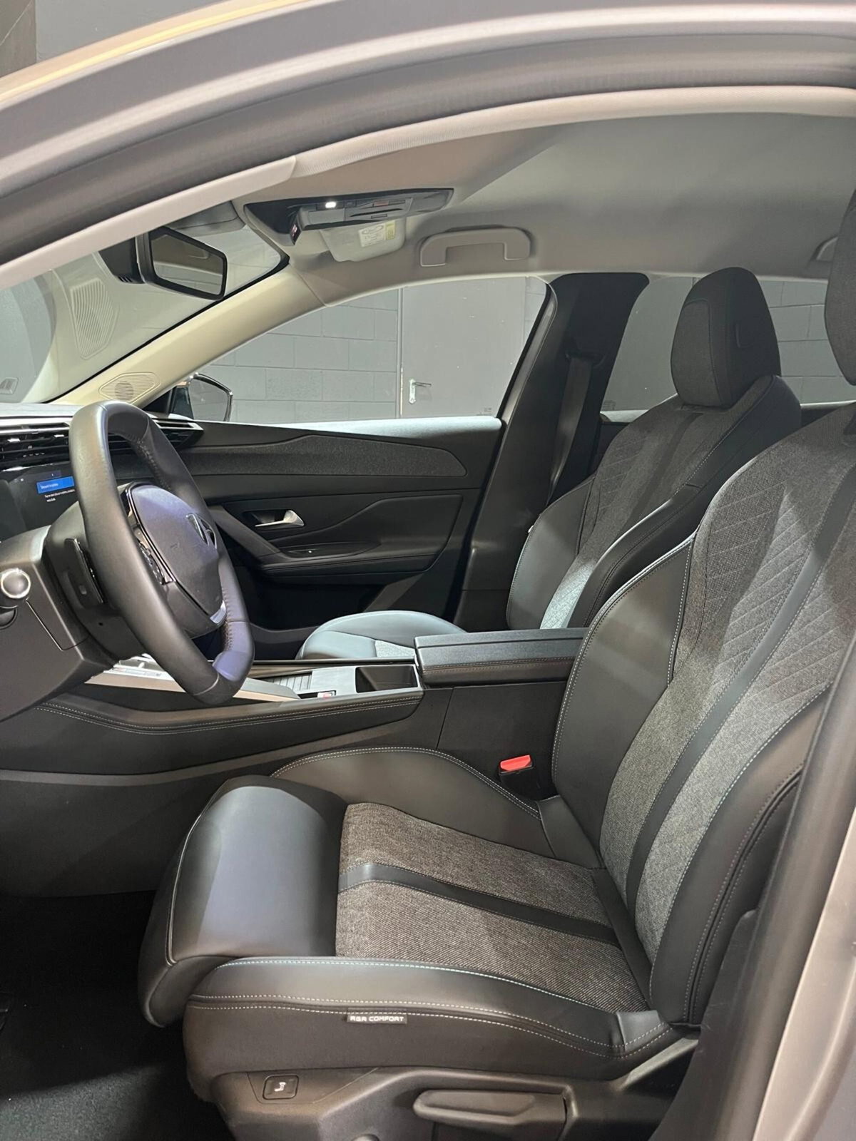 Peugeot 408 1.2 puretech Allure s&s 130cv eat8 (16)