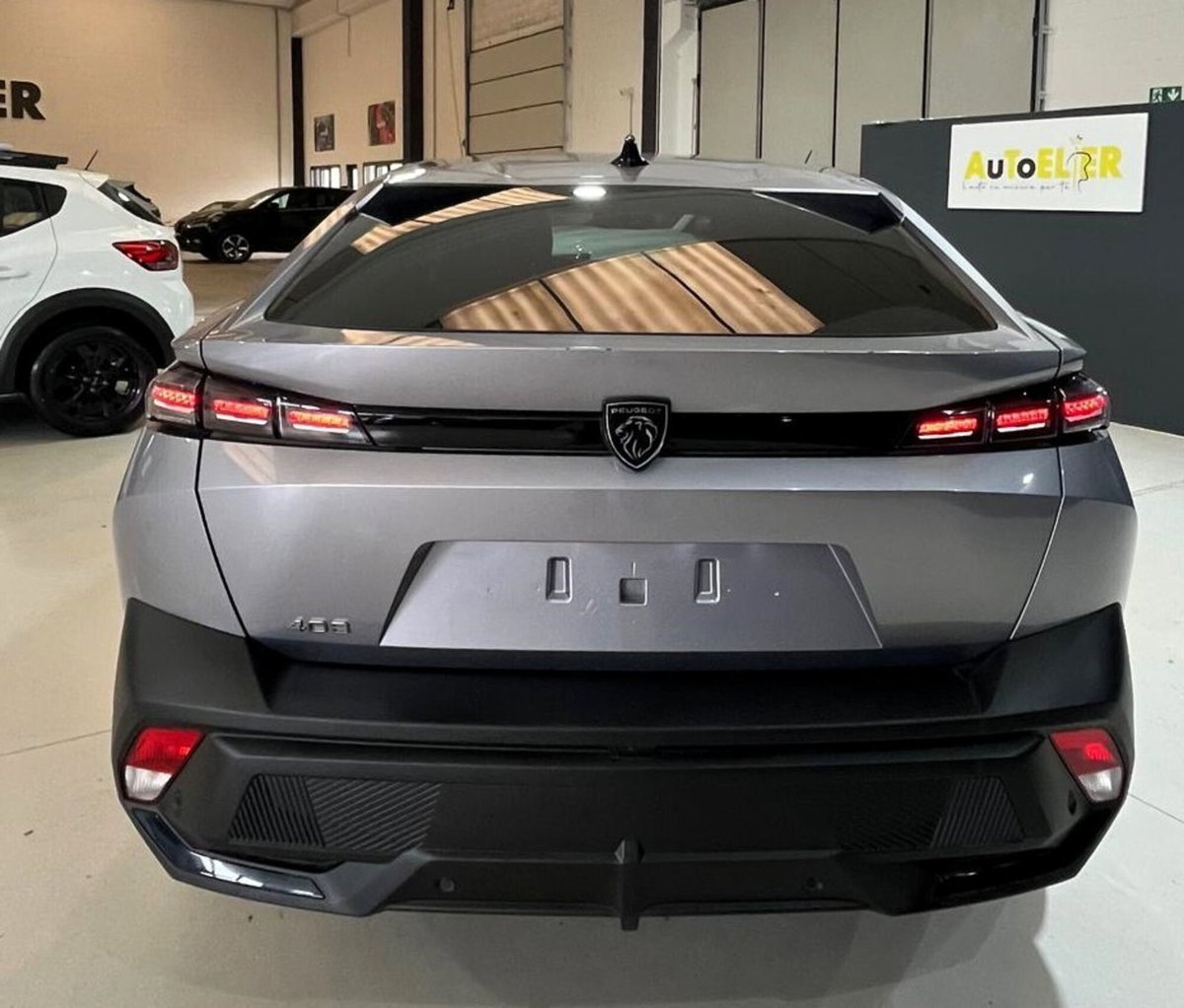 Peugeot 408 1.2 puretech Allure s&s 130cv eat8 (8)