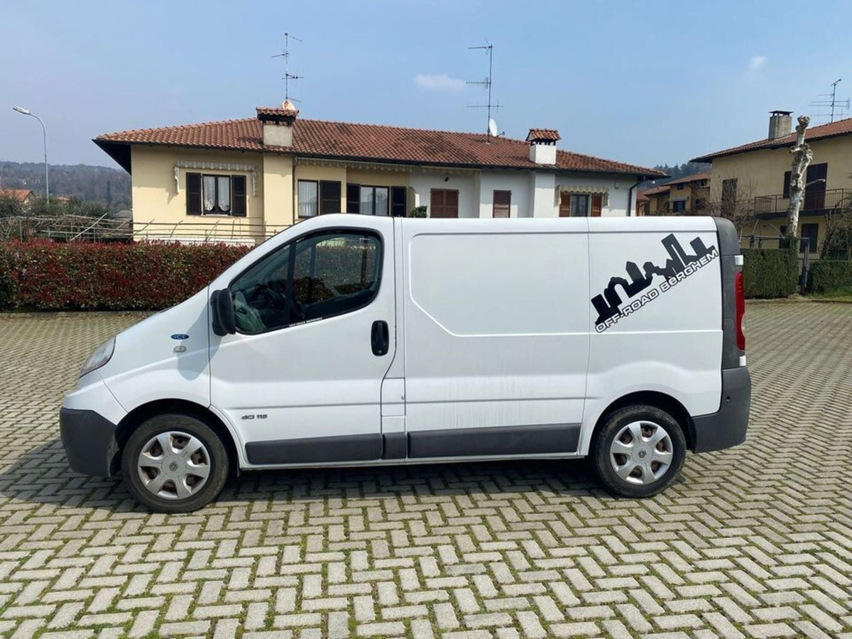 Renault Trafic Furgone T27 1.6 dCi PC-TN Furgone (2)