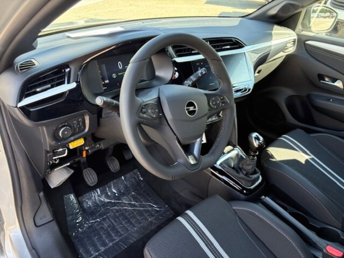 Opel Corsa 1.2 100 CV GS Line (12)