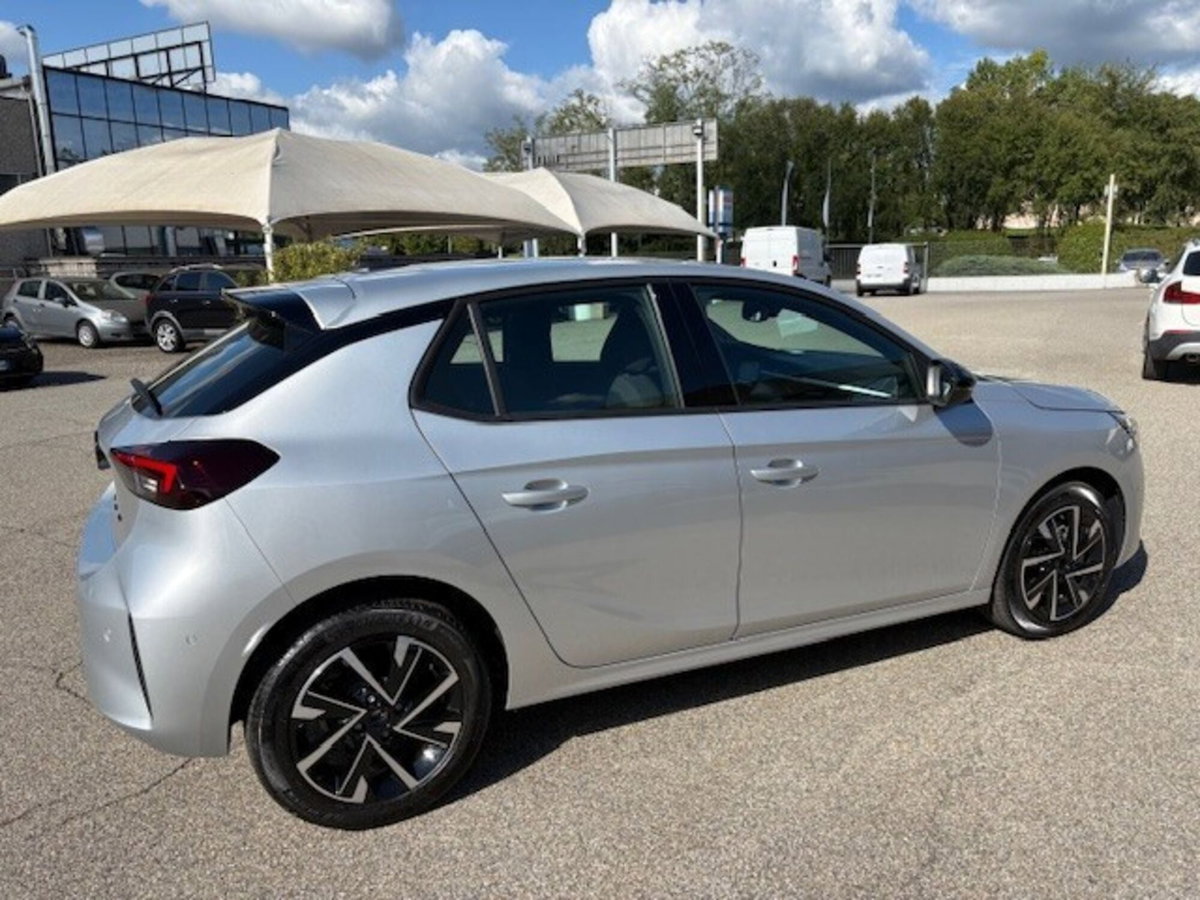 Opel Corsa 1.2 100 CV GS Line (5)
