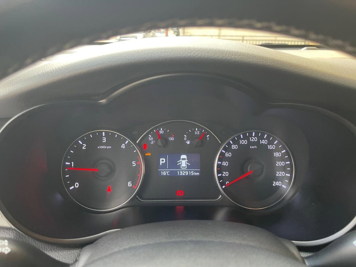 Kia Carens 1.7 CRDi 141 CV DCT Stop&Go high tech (14)