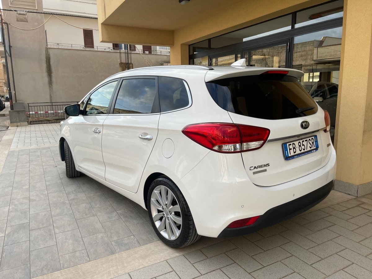 Kia Carens 1.7 CRDi 141 CV DCT Stop&Go high tech (2)