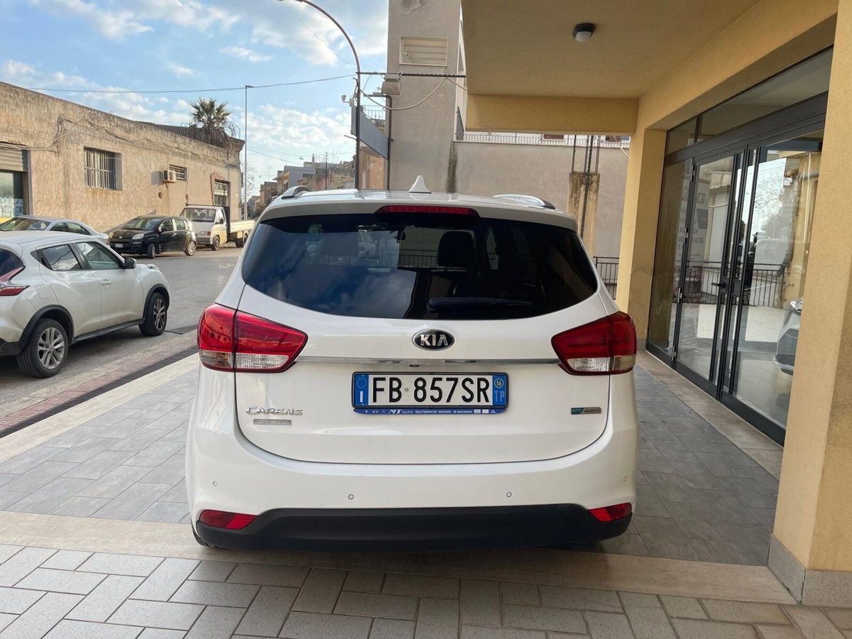 Kia Carens 1.7 CRDi 141 CV DCT Stop&Go high tech (3)