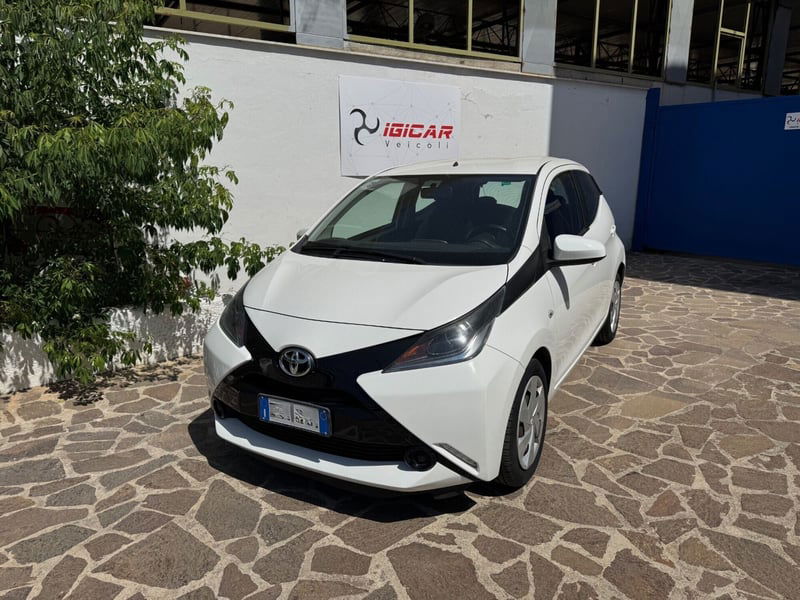 Toyota Aygo 1.0 VVT-i 69 CV 5 porte x-play TSS MMT