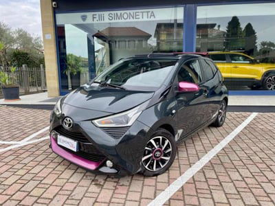 Toyota Aygo Connect 1.0 VVT-i 72 CV 5 porte x-wave grey MMT usata