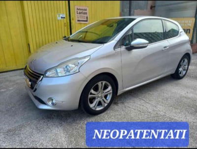 Peugeot 208 VTi 82 CV 3 porte Allure usata