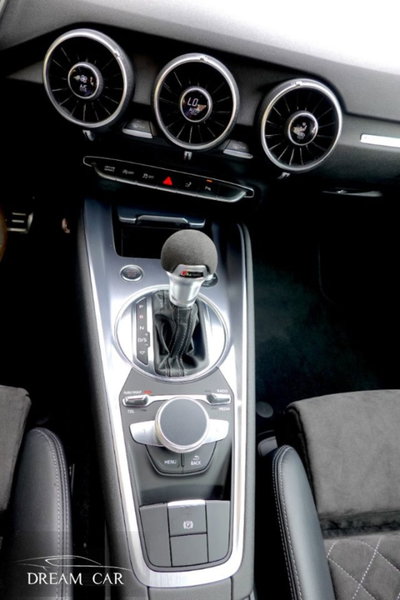 Audi TT Coupé Coupe 45 2.0 tfsi quattro s-tronic (14)