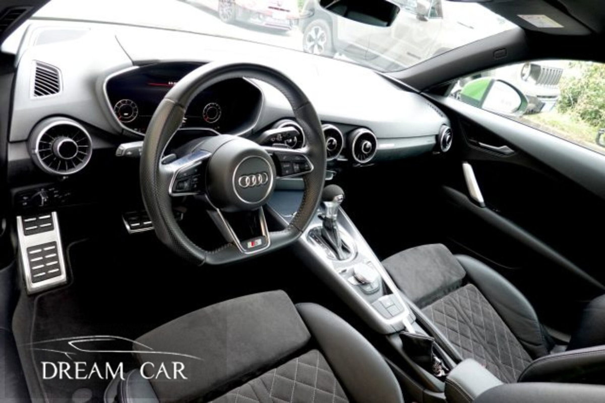 Audi TT Coupé Coupe 45 2.0 tfsi quattro s-tronic (9)