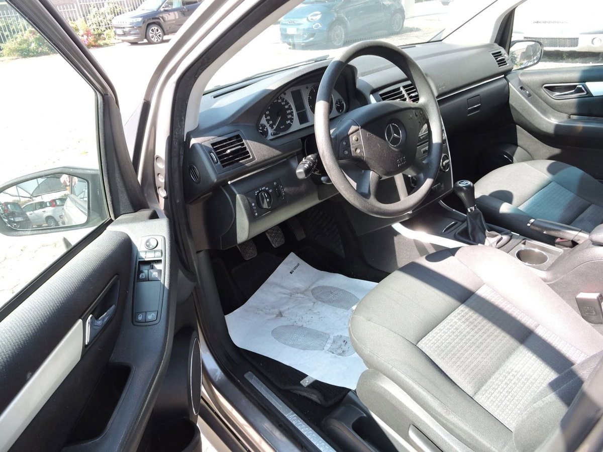 Mercedes-Benz Classe B 170 BlueEFFICIENCY (11)