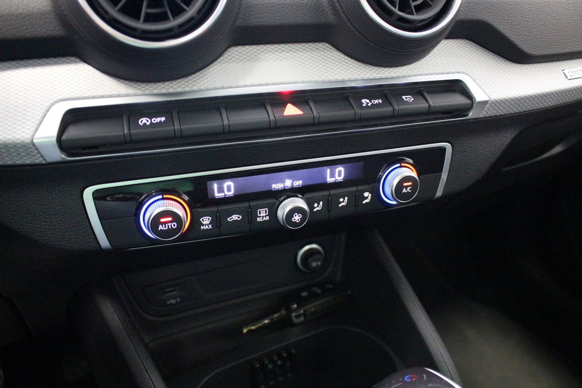 Audi Q2 Q2 30 TDI S tronic Business (13)