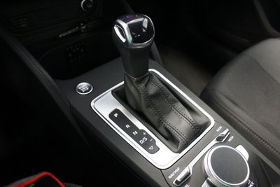Audi Q2 Q2 30 TDI S tronic Business (14)