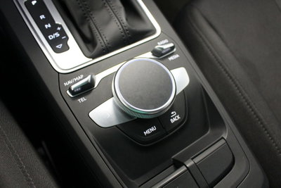 Audi Q2 Q2 30 TDI S tronic Business (15)