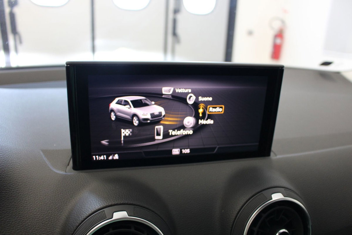 Audi Q2 Q2 30 TDI S tronic Business (18)