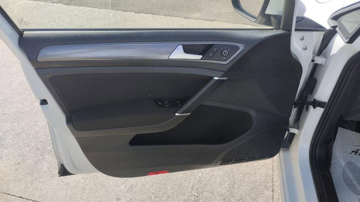 Volkswagen Golf Variant 1.6 TDI 110 CV DSG Highline BMT (18)