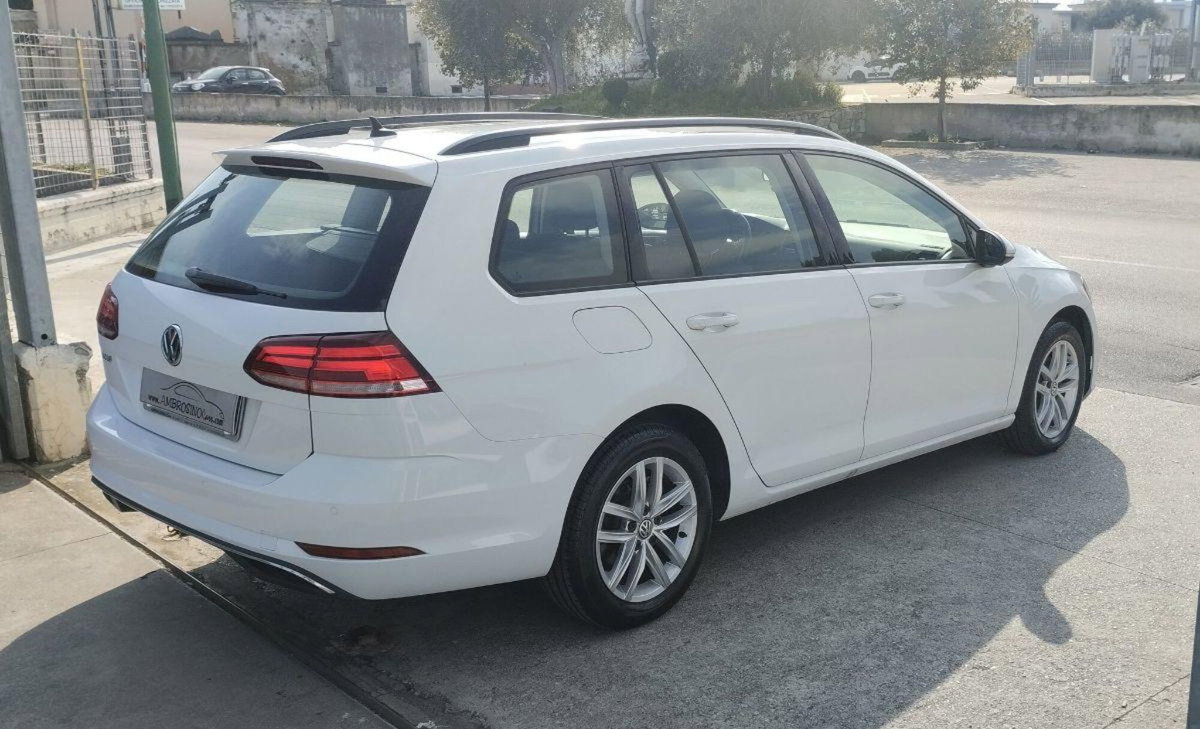Volkswagen Golf Variant 1.6 TDI 110 CV DSG Highline BMT (3)