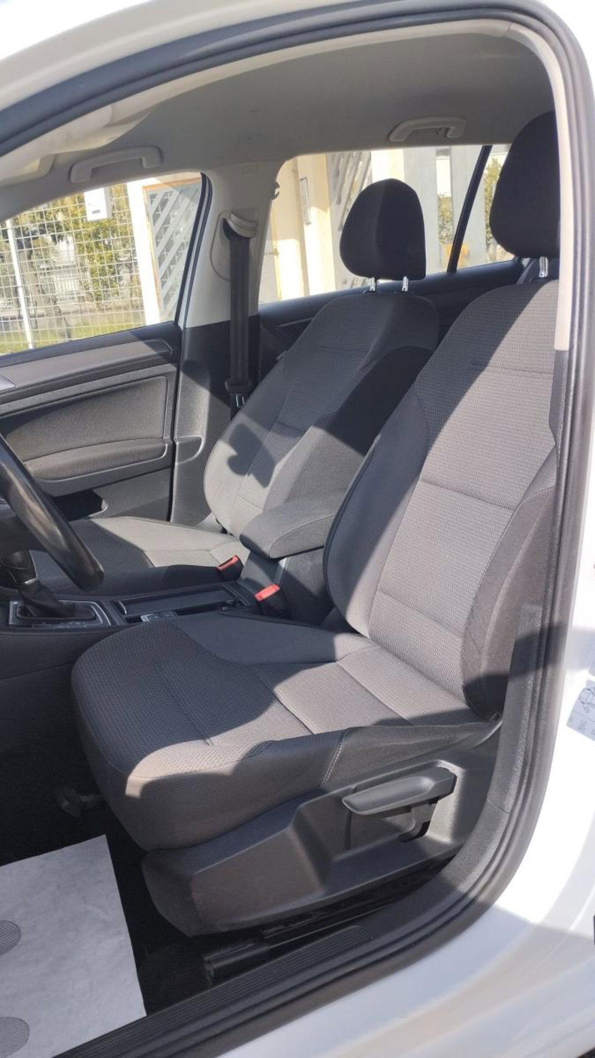 Volkswagen Golf Variant 1.6 TDI 110 CV DSG Highline BMT (8)