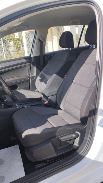 Volkswagen Golf Variant 1.6 TDI 110 CV DSG Highline BMT (8)
