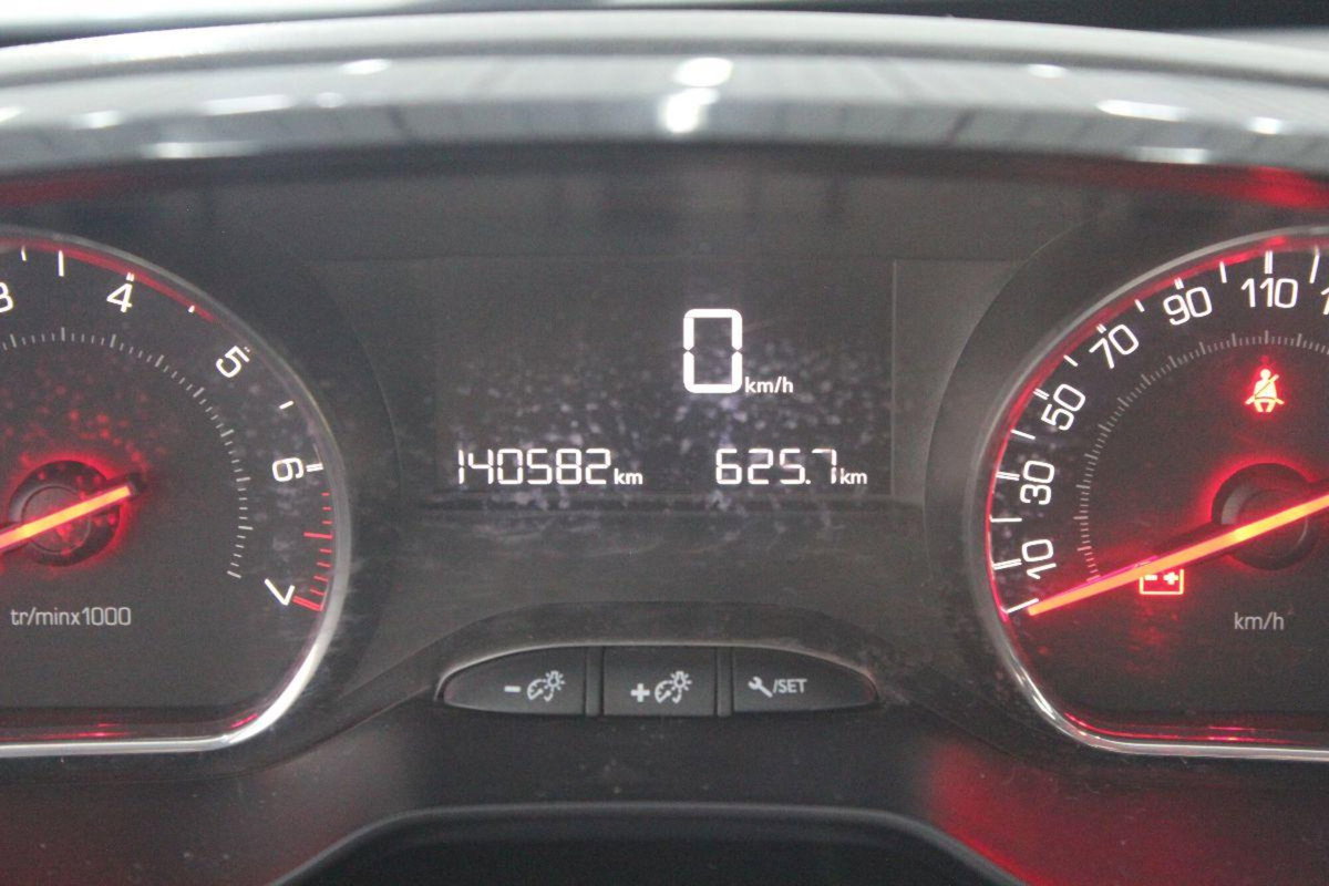 Peugeot 208 VTi 82 CV 5 porte Active (11)