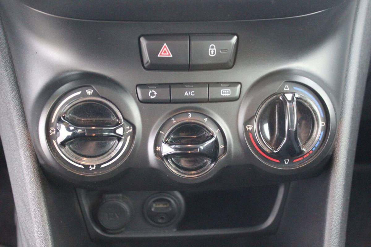 Peugeot 208 VTi 82 CV 5 porte Active (15)