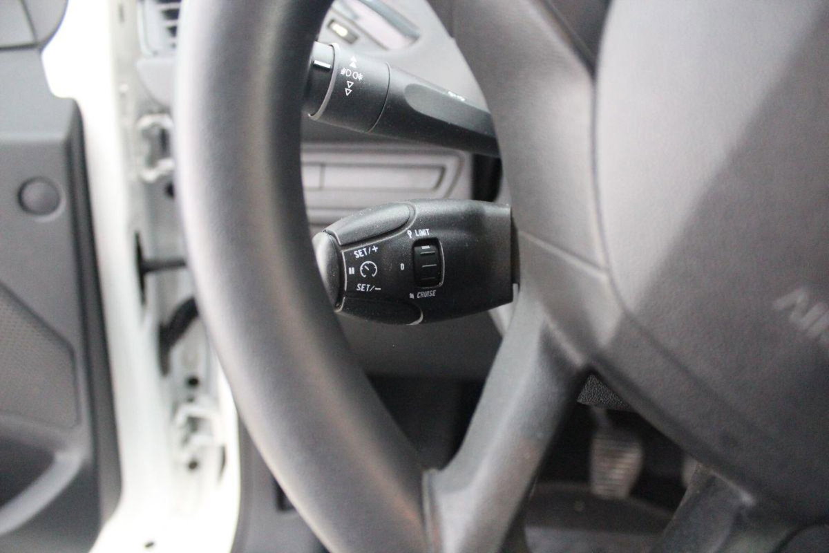 Peugeot 208 VTi 82 CV 5 porte Active (18)