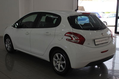 Peugeot 208 VTi 82 CV 5 porte Active (6)