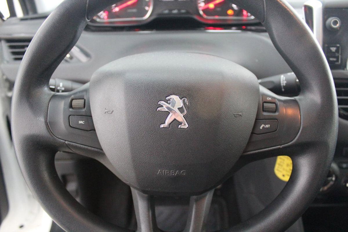Peugeot 208 VTi 82 CV 5 porte Active (9)