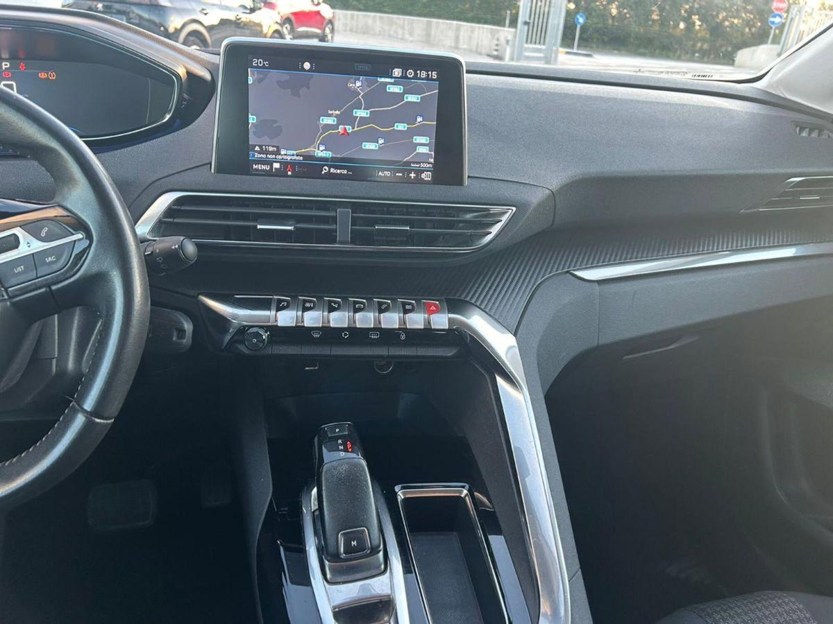 Peugeot 3008 BlueHDi 130 S&S EAT8 Active Business (11)