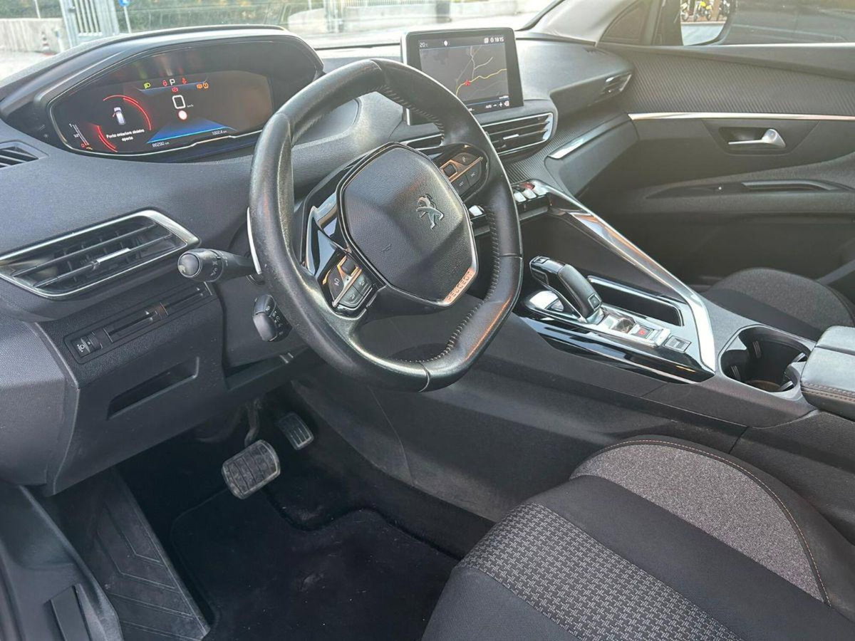 Peugeot 3008 BlueHDi 130 S&S EAT8 Active Business (9)
