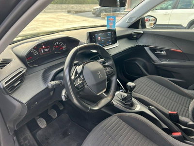 Peugeot 2008 1.2 puretech Active s&s 100cv (10)