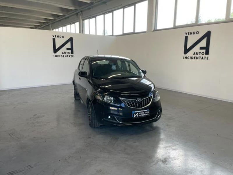 Lancia Ypsilon 1.0 FireFly 5 porte S&S Hybrid Gold Plus