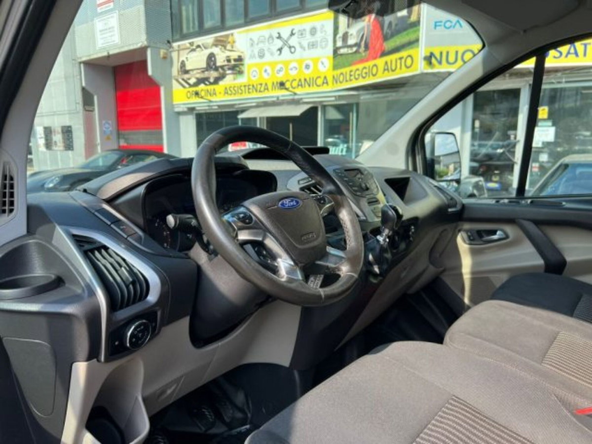 Ford Tourneo Custom 310 2.0 TDCi 130CV PC Trend (11)