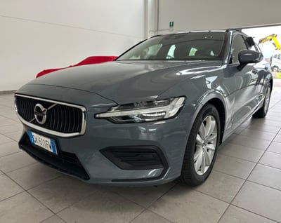 Volvo V60 B4 (d) Geartronic Momentum Business Pro usata
