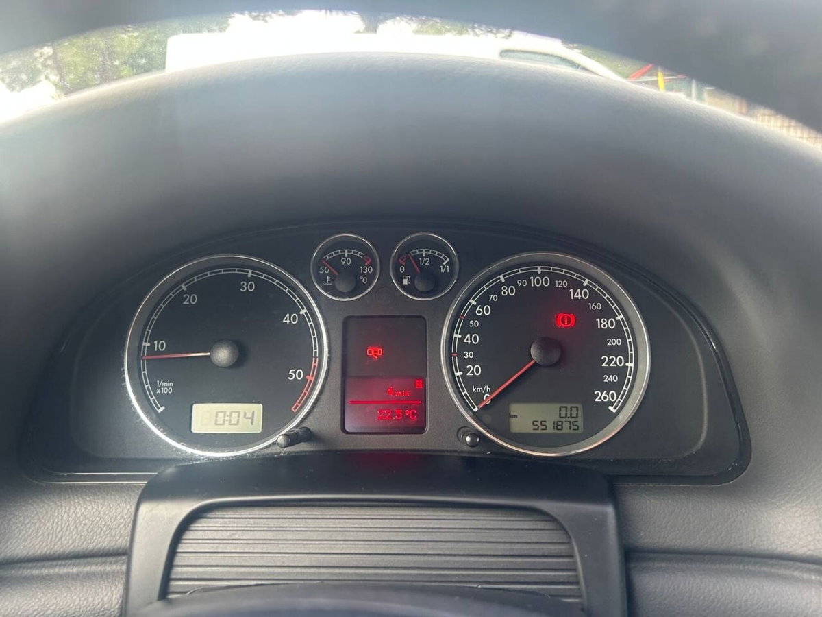 Volkswagen Passat Variant 1.9 TDI/101 CV cat (14)