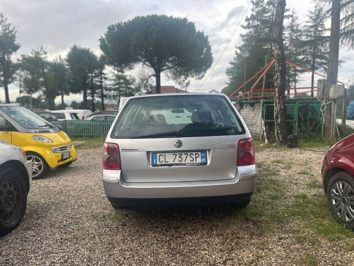 Volkswagen Passat Variant 1.9 TDI/101 CV cat (5)