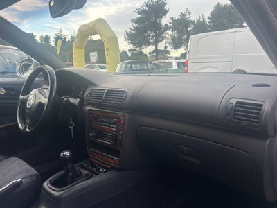Volkswagen Passat Variant 1.9 TDI/101 CV cat (9)