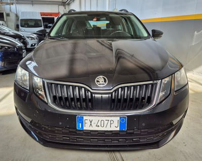 Skoda Octavia Station Wagon 1.5 G-TEC DSG Wagon Executive usata