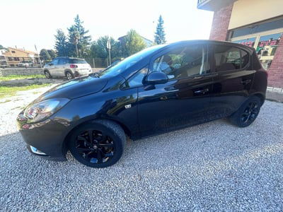Opel Corsa 1.2 5 porte b-Color usata