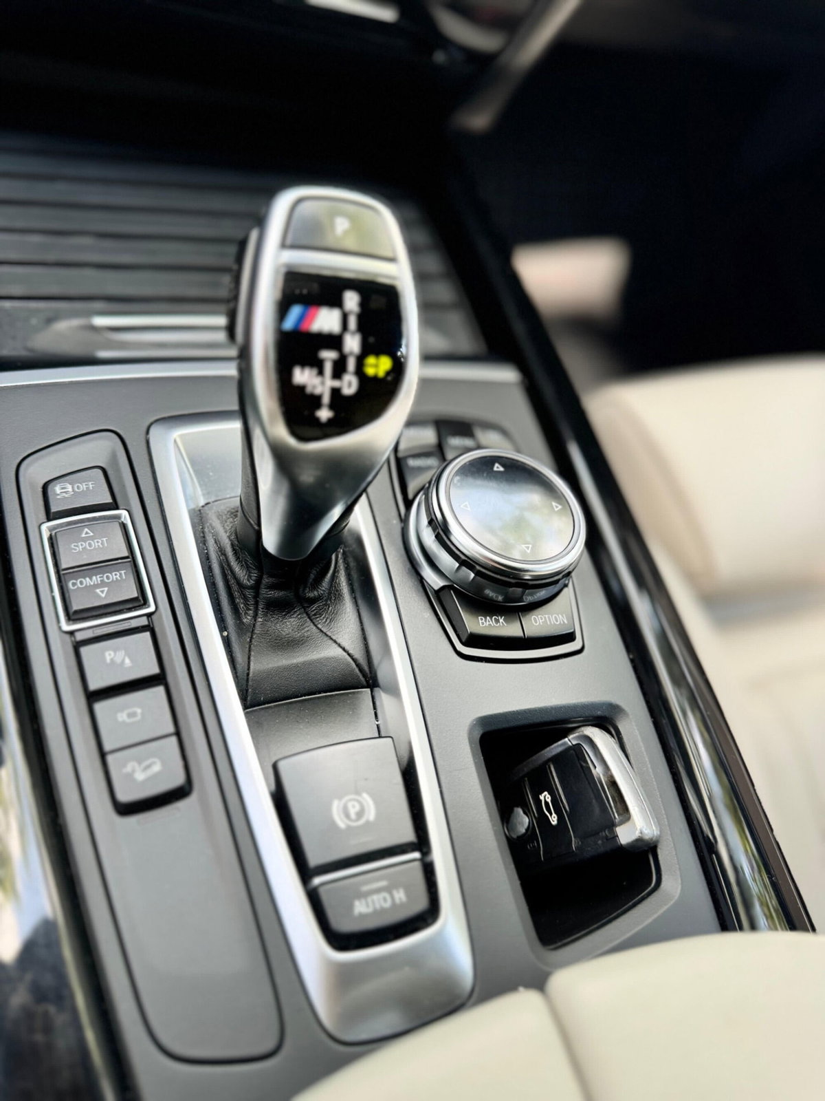 BMW X5 M50d (11)