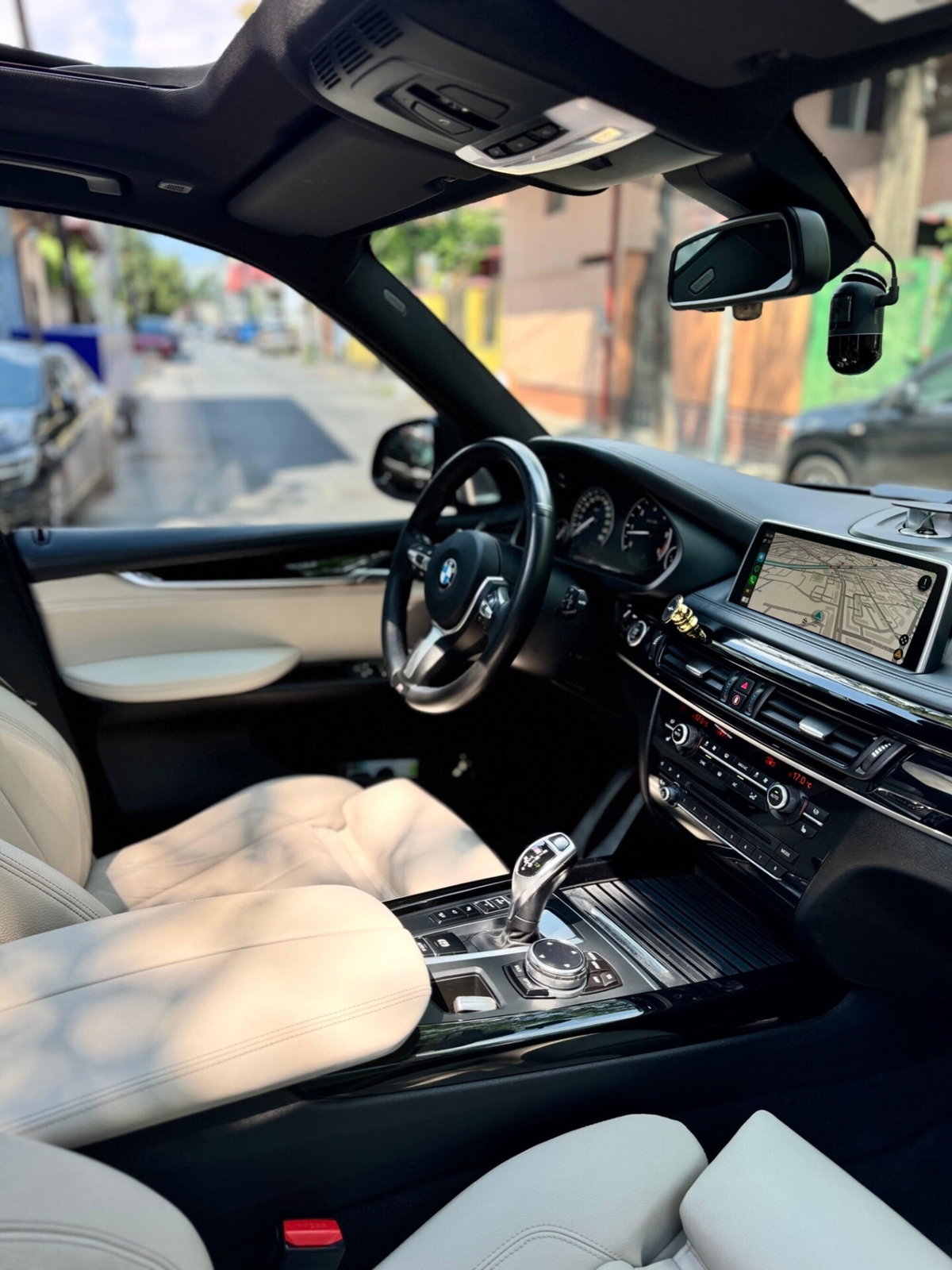 BMW X5 M50d (8)