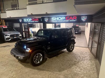 Jeep Wrangler Unlimited 2.2 Mjt II Sahara usata