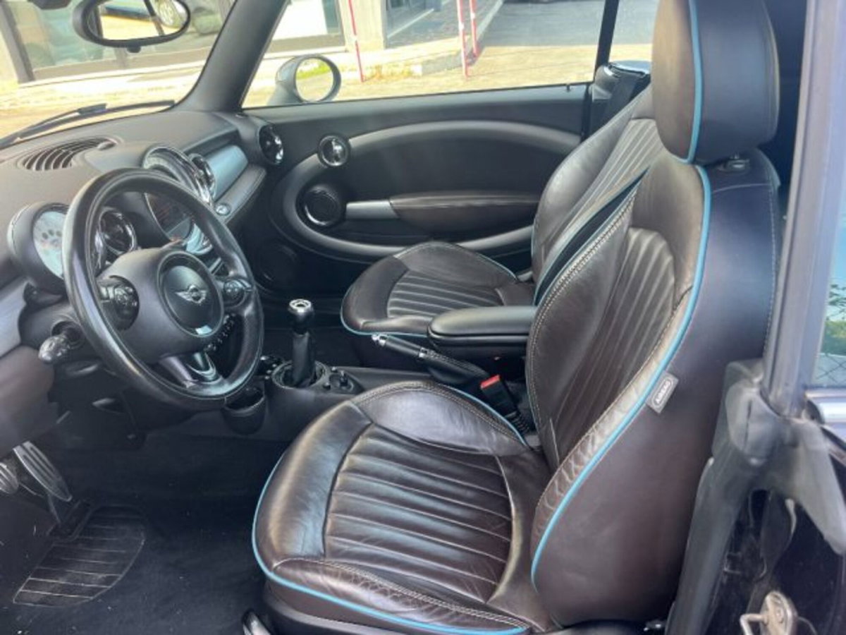 MINI Mini Cabrio 2.0 16V Cooper SD Cabrio (7)