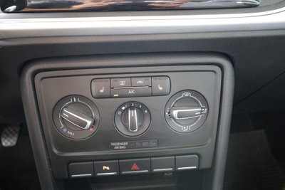 Volkswagen Maggiolino Cabrio 1.2 TSI Design (12)
