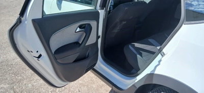 Volkswagen Polo Cross 1.4 TDI BlueMotion Technology (9)