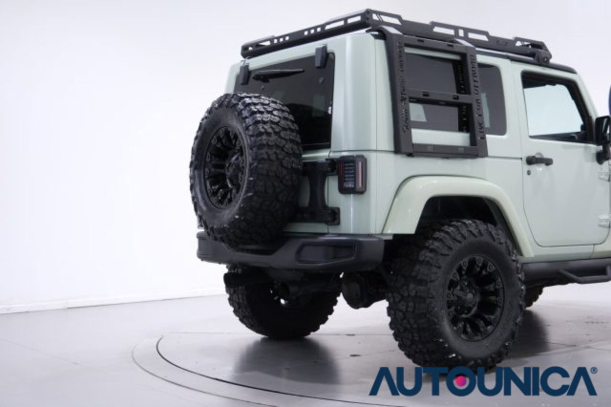 Jeep Wrangler 2.8 CRD Sahara (12)