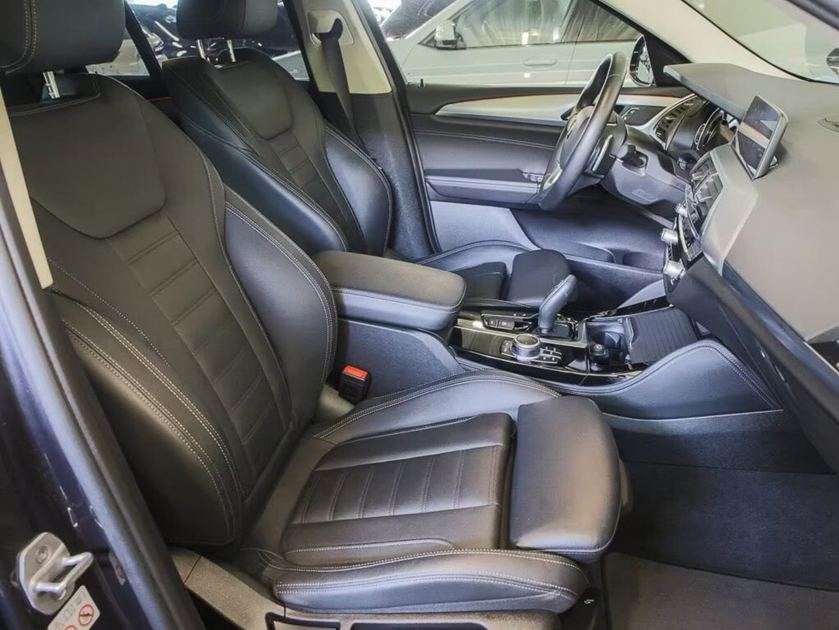 BMW X4 xDrive20i xLine (7)