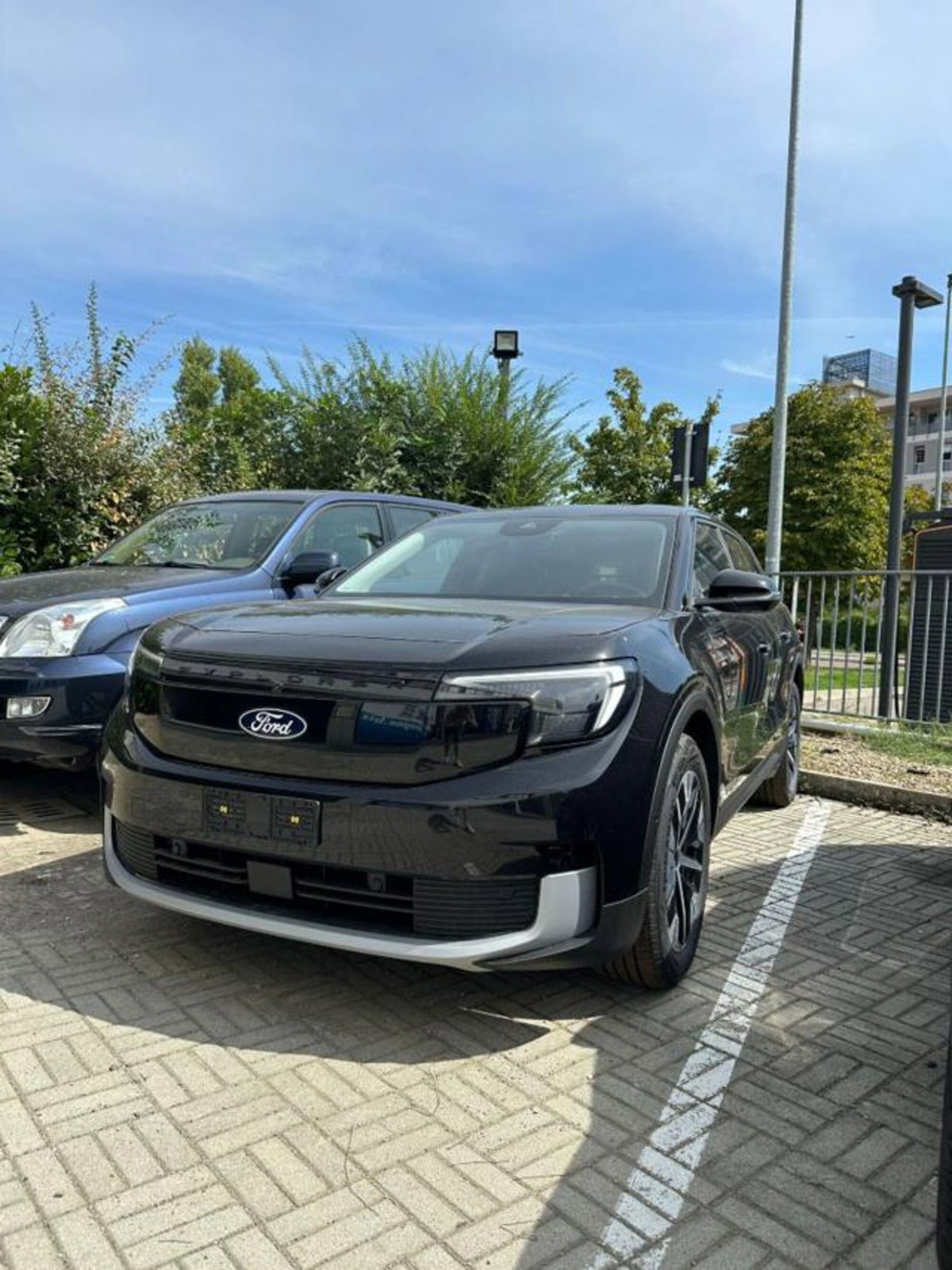 Ford Explorer Extended Range rwd 204cv auto (4)